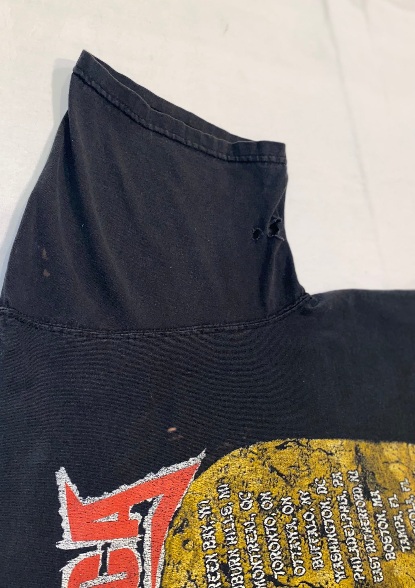 2004 Metallica "Madly In Anger With The World" Tour Vintage Shirt